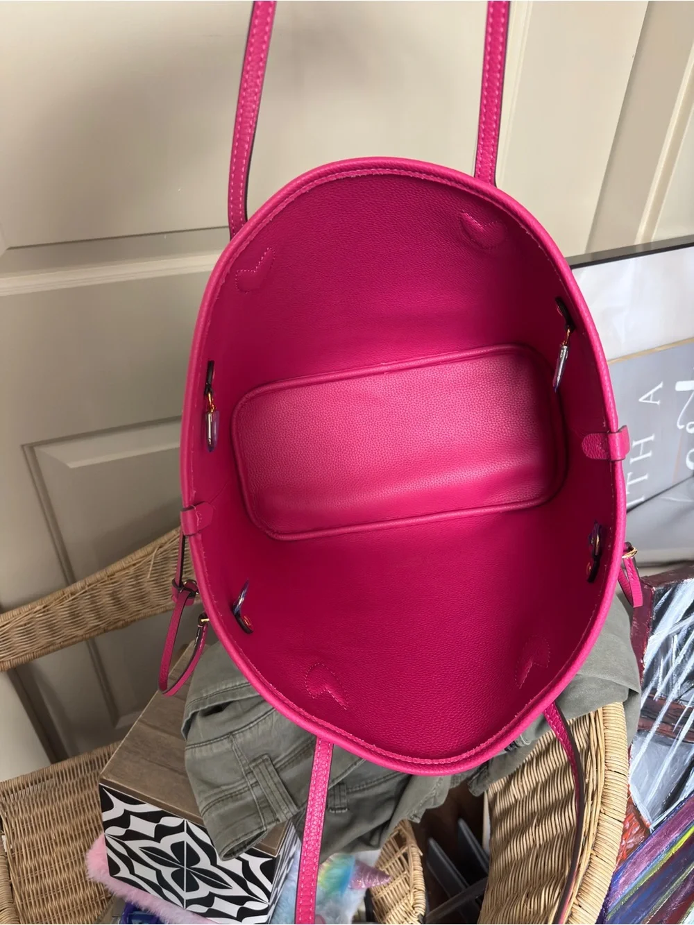 Reversible! Two tote bags in one!